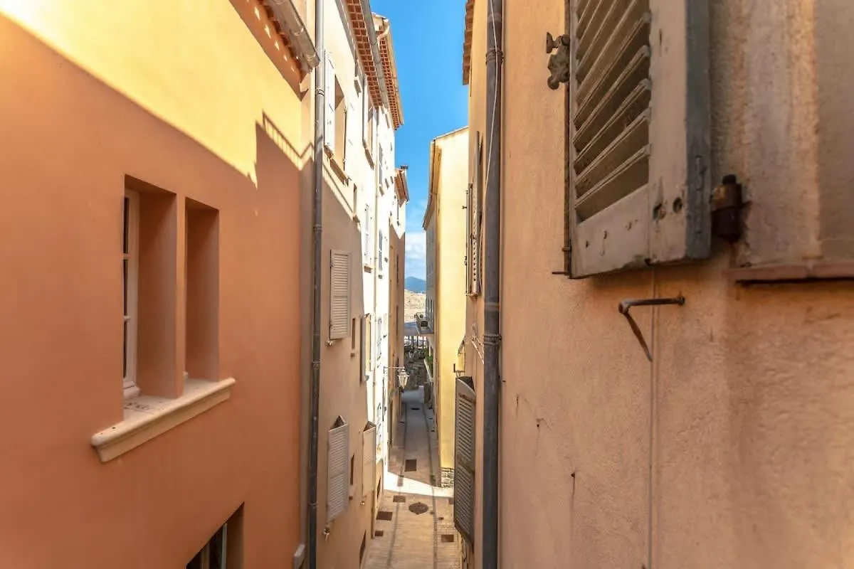 Comfortable Studio Near St-Tropez Port Saint-Tropez 0*,  France